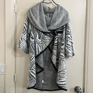 Womens Nordic Hooded Knit Wrap Coat Sz S Cocoon Lagenlook Boho Artsy Tribal Cozy
